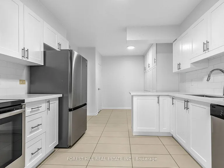 2500 Bathurst St #306 — Photo 12