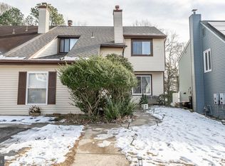 8 Dickenson Dr, Sicklerville, NJ 08081