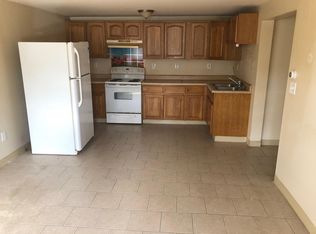 1506 Federal Rd APT 6, Livermore, ME 04253