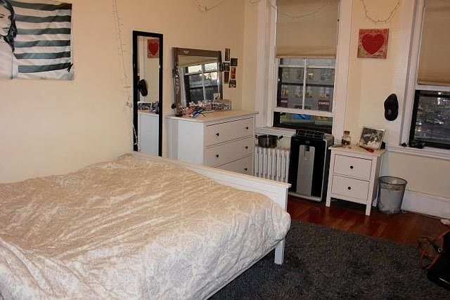 2nd image of 447 Park Dr #Jc3c