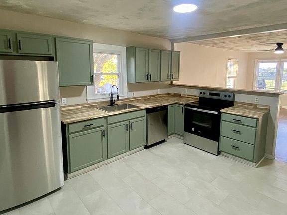 4th image of 324 Miller Ave