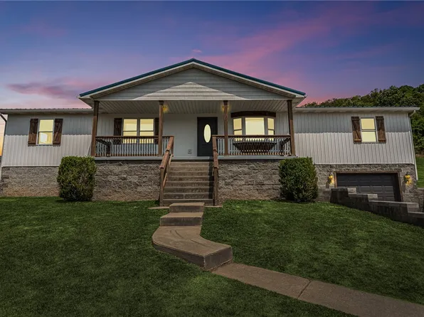 217 Victoria Dr, Waynesburg, PA 15370