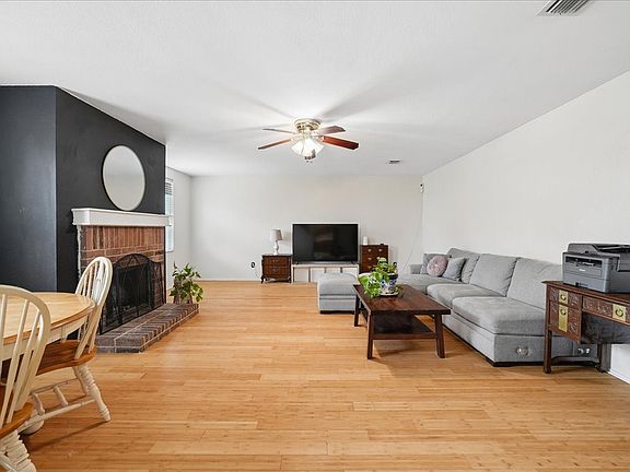 5th image of 1417 Englewood Dr