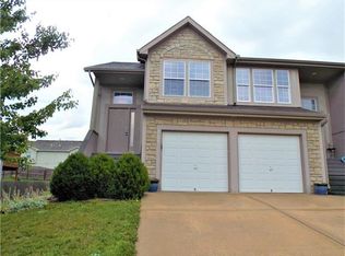 7507 Anderson St, Shawnee, KS 66227
