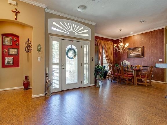 4th image of 1509 Mission Hills Ln