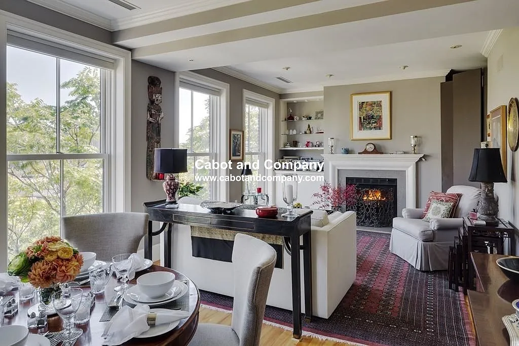 2 bed, 1.5 bath, 1208 sqft, $6,500 — Photo 1