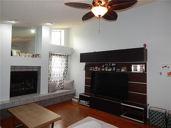 5th image of 4029 Staffordshire Dr