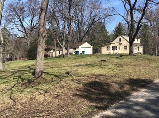 5930 Hillendale Rd, Shorewood, MN 55331