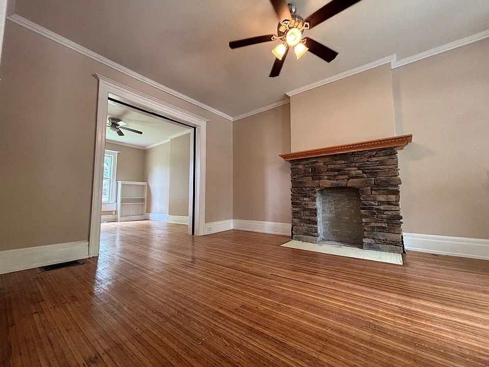 5 Rowley St #3