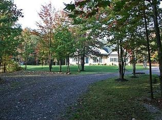 6142 Hillcroft Dr, Boston, NY 14025