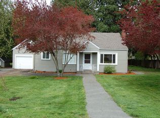 674 Colonial Dr, Springfield, OR 97477