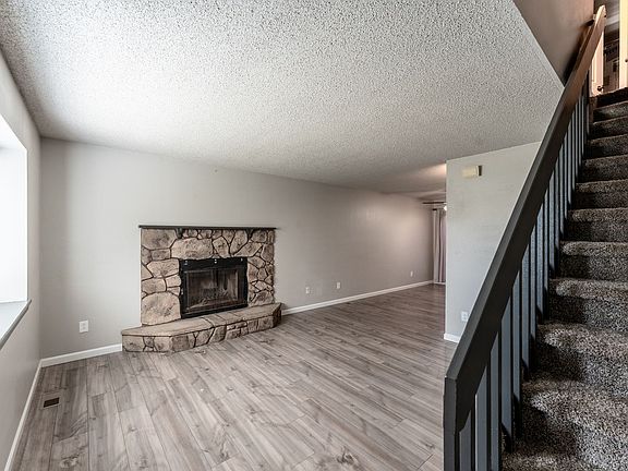 3rd image of 3030 Starlight Cir