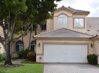 5102 Madison Lakes Cir W, Davie, FL 33328