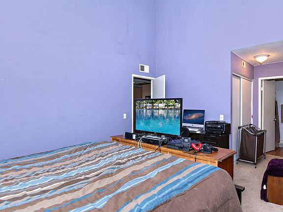 5th image of 9381 Shadowood Dr APT A