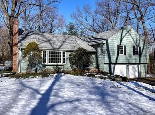 21 Tall Timbers Dr, Glastonbury, CT 06033