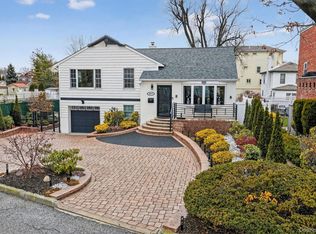 3377 Agar Pl, Bronx, NY 10465