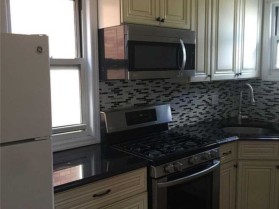 4th image of 95-17 115th St Unit 2