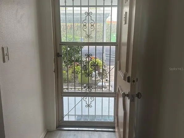 2060 Marilyn St APT 127, Clearwater, FL 33765