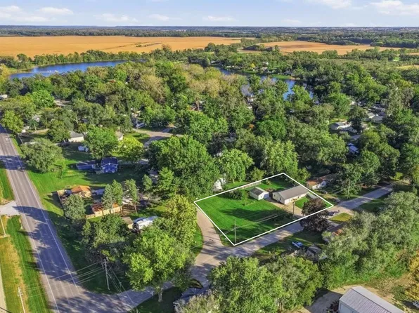 6465 SE 55th St, Carlisle, IA 50047