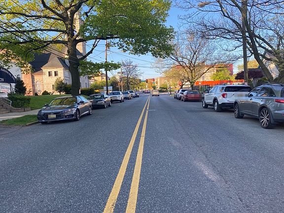 5th image of 282-284 Roseville Ave