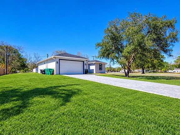 2nd image of 3573 NW 18th Avenue