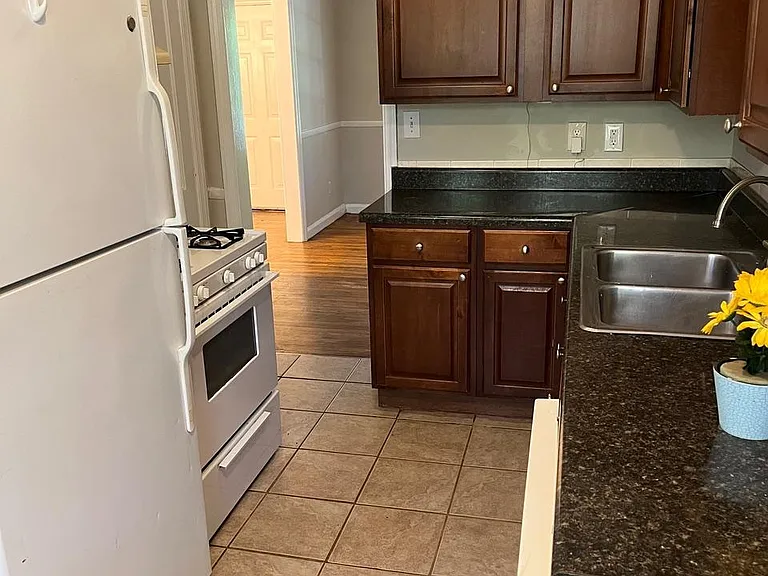 2832 Monticello Pl — Photo 4