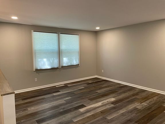 4th image of 1626 Tendril Ct