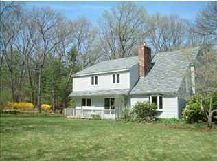 11 J William Hts, Millis, MA 02054