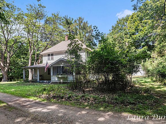 3rd image of 2329 Mary St