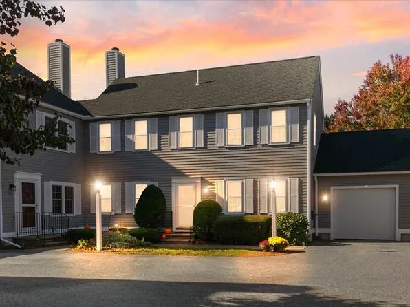 147 Whittier Meadows Dr Unit 147, Amesbury, MA 01913