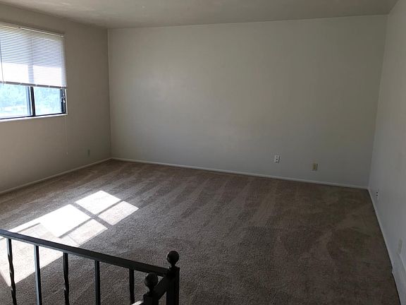 4th image of 5360 S Samuel Dr