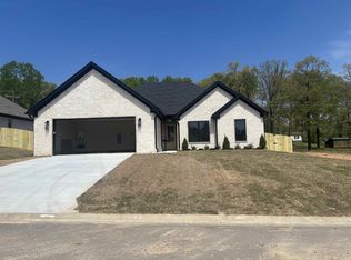 115 Red Wing Way, Haskell, AR 72015