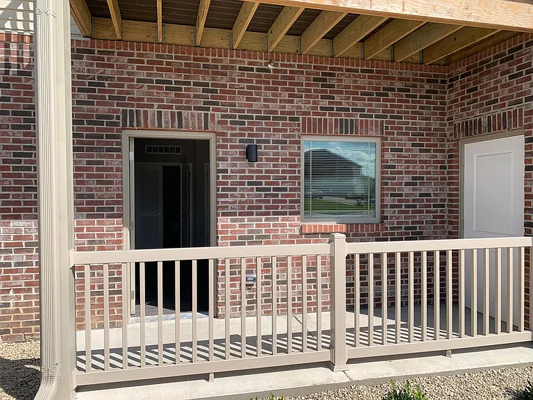 Cypress Ridge Apartments — Photo 13