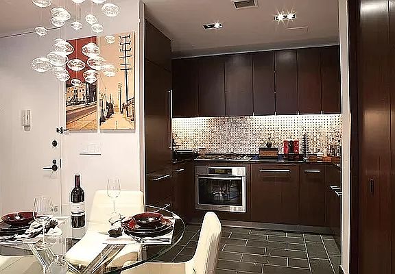 4th image of 40 Broad St APT 10B
