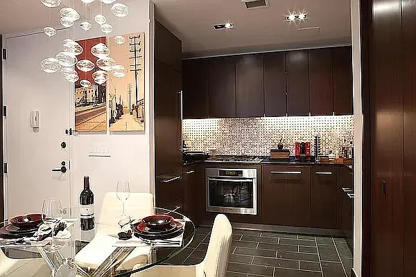 40 Broad St #10B — Photo 4