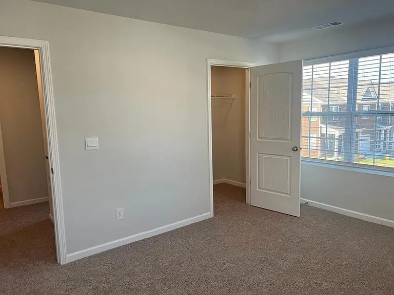 273 Hazel Ln #MAIN — Photo 23