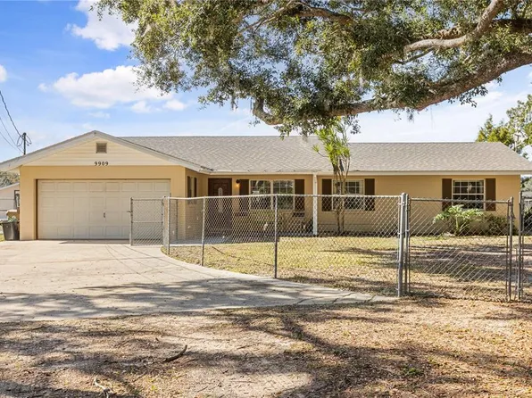9909 Jacaranda Ave, Clermont, FL 34711