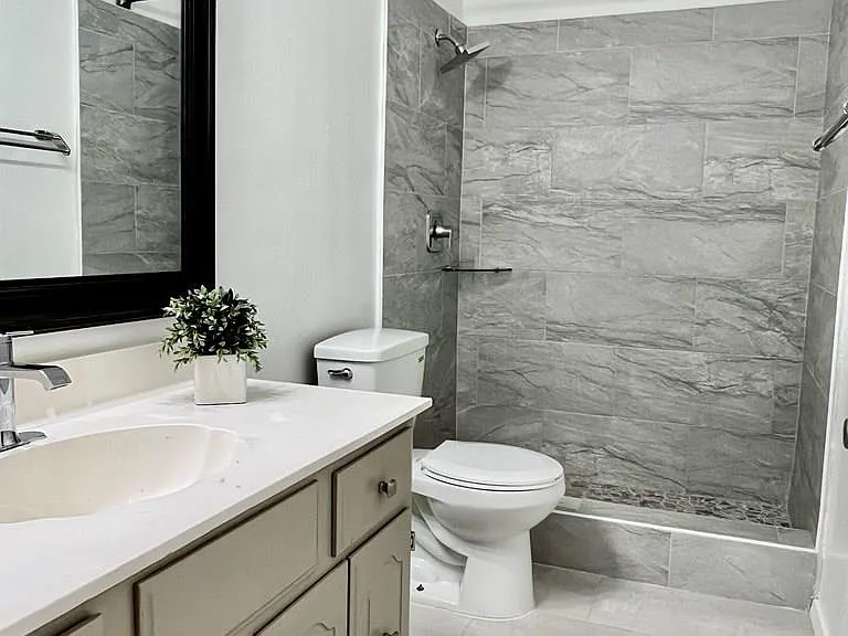 3908 Las Palmas Cir — Photo 20