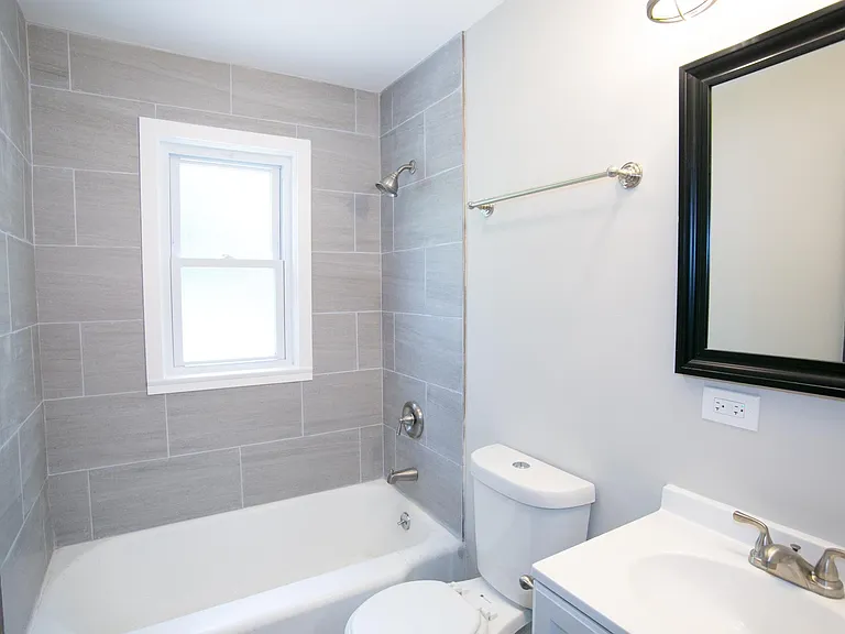 8837 S Talman Ave — Photo 15