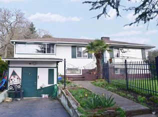 3803 Merriman Dr, Saanich, BC V8P 2S8