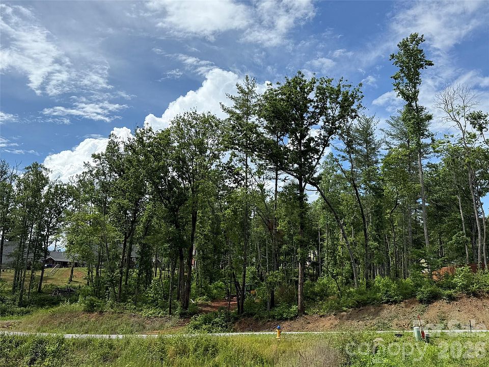 1st image of 207 Cascade Ridge Rd