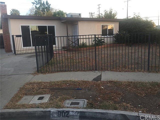 1st image of 902 Greenberry Dr