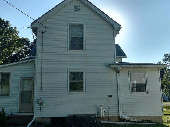 3rd image of 523 N Galena Ave