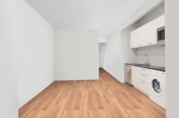 Rented by Compass | media 13