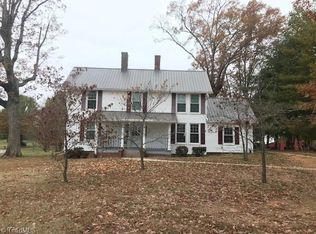 3428 Courtney Church Rd, Yadkinville, NC 27055