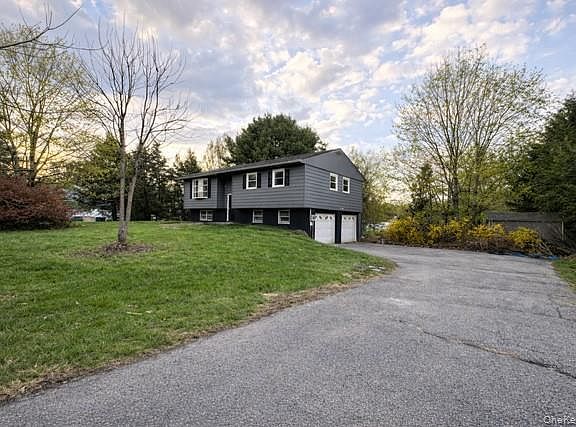 3rd image of 7 Jonathan Drive