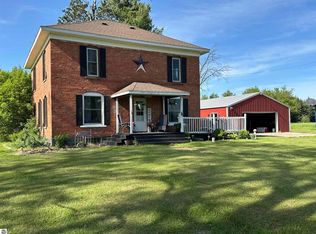 1902 W 46th Rd, Cadillac, MI 49601