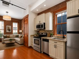 130 W 10th St #2, New York, NY 10014