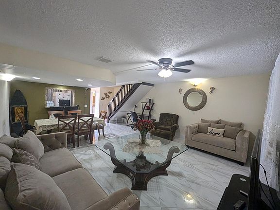 5th image of 231 Foxtail Drive #D