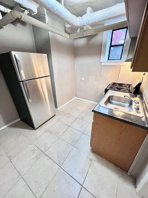 1st image of 449 Mountainview Ave APT B2